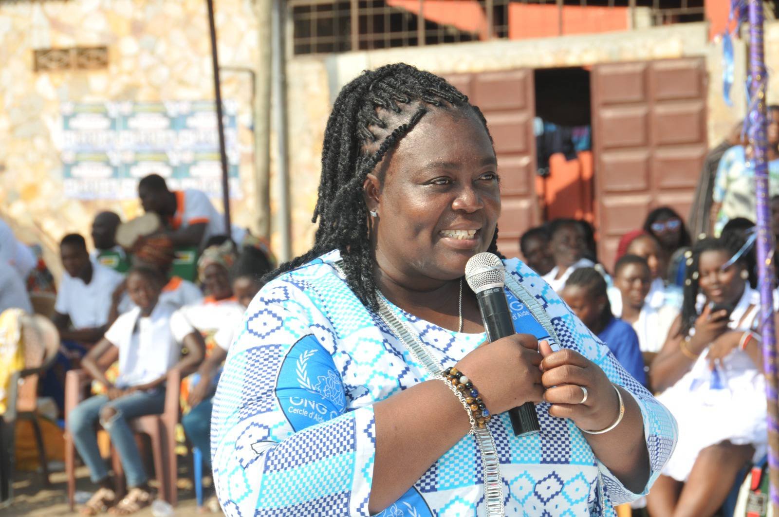 Directrice générale de ONG CAFE