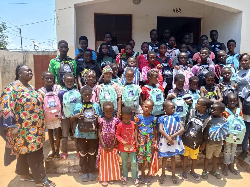 Distribution des Kits scolaire